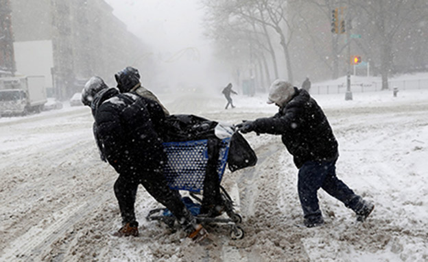 הרשויות מזהירות: הקור - סכנת חיים. ניו י (צילום: רויטרס)