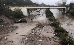 כבישים ראשיים נחסמו, מפולות הבוץ בקליפורניה (צילום: רויטרס)