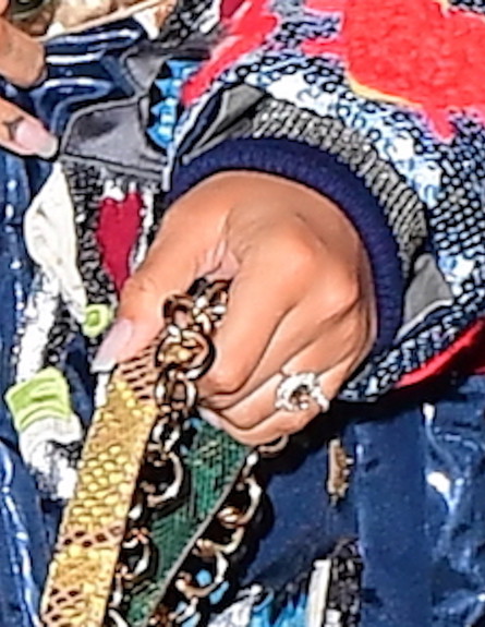 הטבעת של ריהאנה (צילום: Splash News)