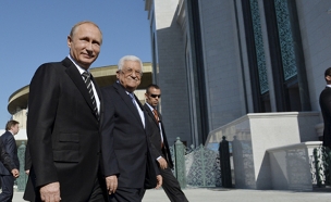 נשיא רוסיה פוטין ויו"ר הרשות - אבו מאזן, ארכיון (צילום: רויטרס)