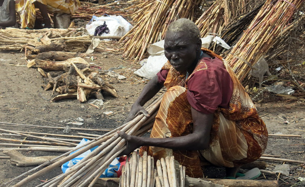 אישה בדרום סודן (צילום: אמנסטי אינטרנשיונל)