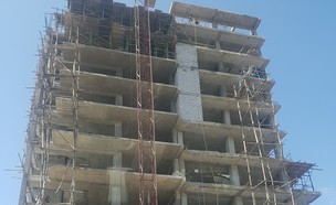 בנייה באדיס אבבה (צילום:  שמעון איפרגן)