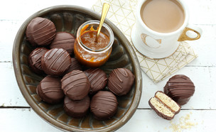 אלפחורס הוואנה בציפוי שוקולד (צילום: ענבל לביא, אוכל טוב)