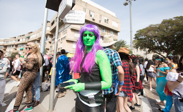 התמונות: "תחפושות פורים 2018"