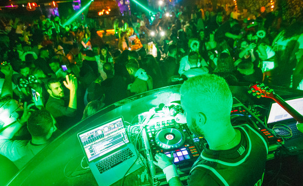 פורים במתחם התחנה