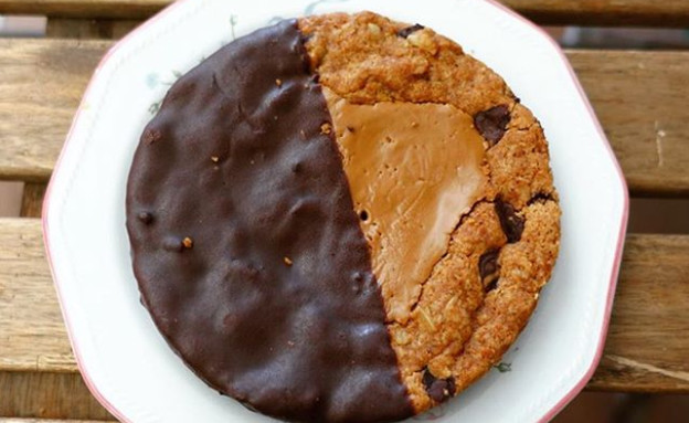 אווה ובתיה טבעון עוגיית שיבולת שועל ושוקולד (צילום: ריטה גולדשטיין, mako אוכל)