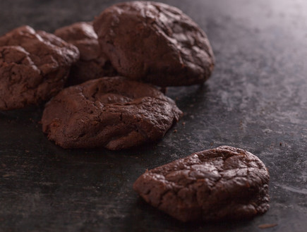 עוגיות פאדג' שוקולד בייקרי (צילום: עידית בן עוליאל, בייקרי)