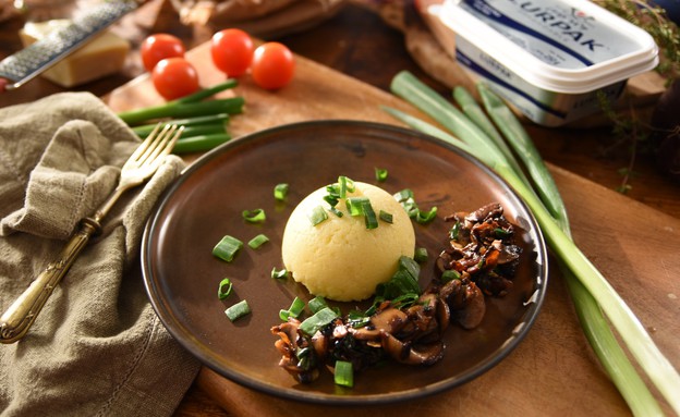 עוגת פולנטה עוגת פולנטה