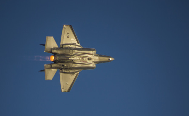 F-35 אדיר (צילום: מור צידון, בטאון חיל האוויר)