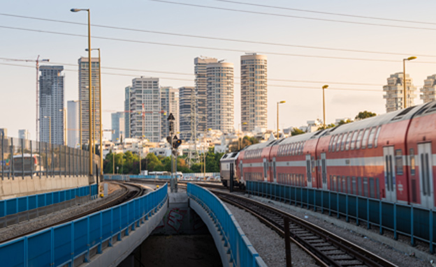 "נחוצה השקעה בתחבורה הציבורית" (צילום: Lev Tsimbler, 123RF)