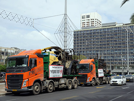 השיירה בכיכר רבין (צילום: החברה לפיתוח הגליל‎)