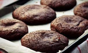 עוגיות פאדג' שוקולד (צילום: Themalni, ShutterStock)