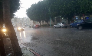גשם באשדוד, ארכיון (צילום: רחמים אגרורקר)