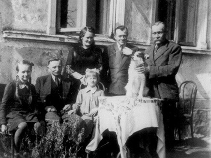 משפחת שצ'רבינסקי שהסתירה יהודים (צילום: ארכיון בית לוחמי הגטאות)