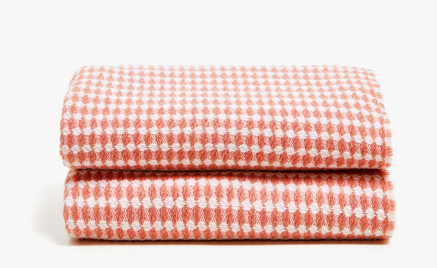 Zara Home שמיכה קיצית אדום משבצות מחיר 349 שח (צילום: יח"צ חו"ל)