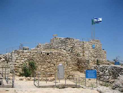 מצודת הקסטל (צילום: ויקיפדיה)
