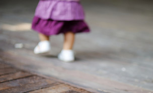 ילדה קטנה (צילום: shutterstock | MNstudio)