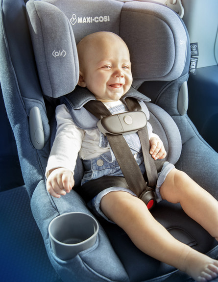 מושב בטיחות לתינוק (צילום: מקסי קוזי)