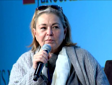 הקומיקאית האמריקאית רוזאן בר בבחירות בישראל?  (צילום: מתוך 