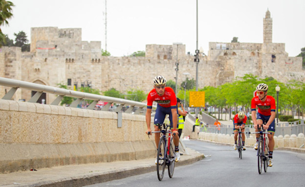 ג'ירו ד'איטליה, סיכום היום הראשון. צפו (צילום: הלל מאיר/TPS‎)