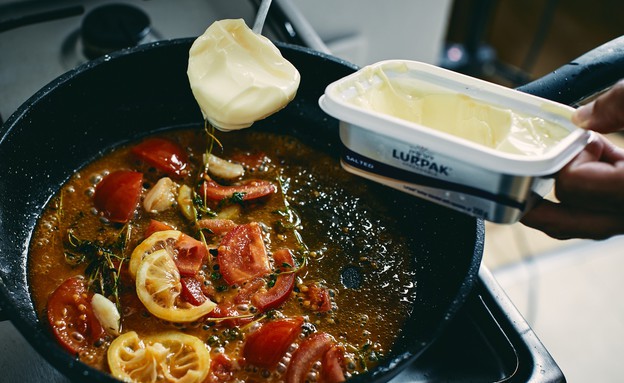 פילה דניס בחמאת עגבניות של אבי ביטון