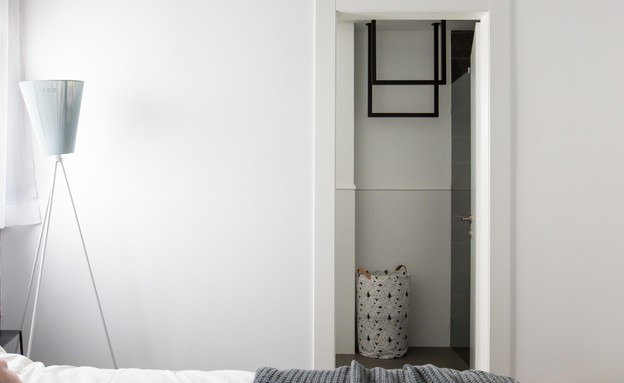 בית בתל אביב, עיצוב ליאור לסנר, חדר שינה (18) (צילום: הילה עידו)