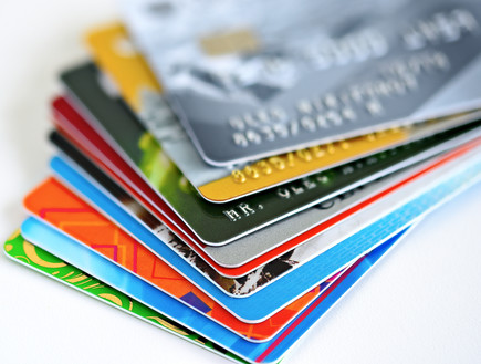 כרטיסי אשראי (צילום: Olleg, Shutterstock)