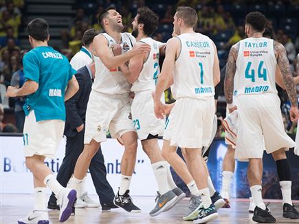 אליפות אירופה עשירית לבלאנקוס (getty) (צילום: ספורט 5)