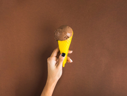 גלידה שווה (צילום: Shutterstock - By HeyDesign)
