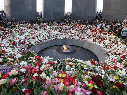אנדרטה לזכר שואת הארמנים (צילום: רויטרס)
