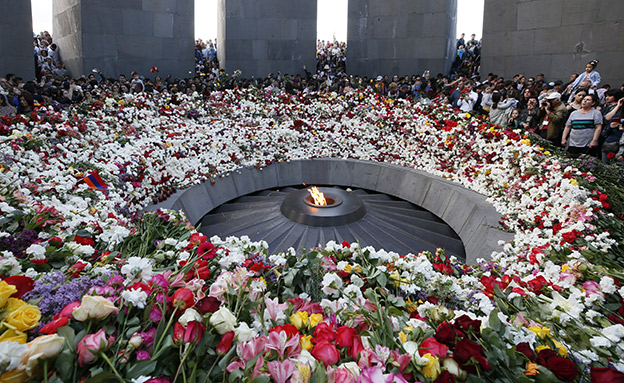 אנדרטה לזכר שואת הארמנים (צילום: רויטרס)