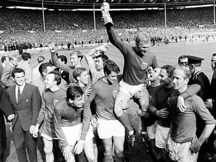 תחושה של צדק. אנגליה זוכה גביע העולם ב-1966 (getty)