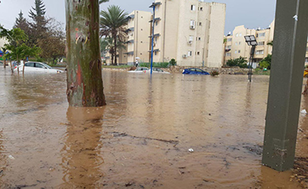 "תחושה של אמצע החורף - ביוני" (צילום: בועז צברי, חדשות)