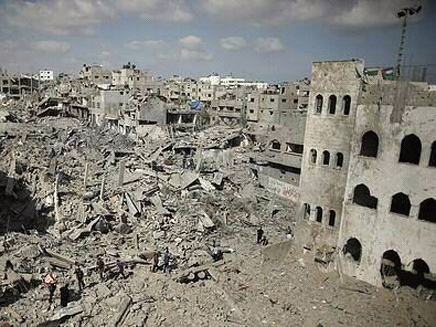 עזה לאחר הפצצה ישראלית. 