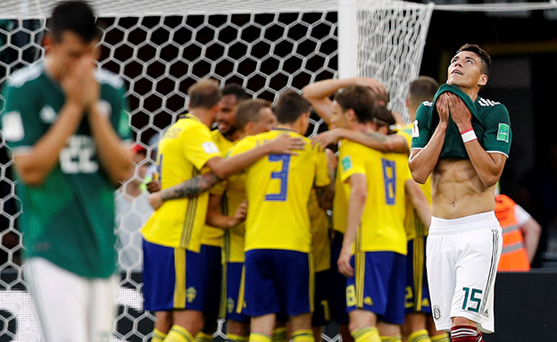 שוודיה בניצחון אדיר העפילה מהמקום הראשון (צילום: רויטרס, חדשות)