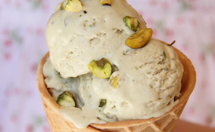 גלידת פיסטוק ביתית (צילום: חן שוקרון, mako אוכל)
