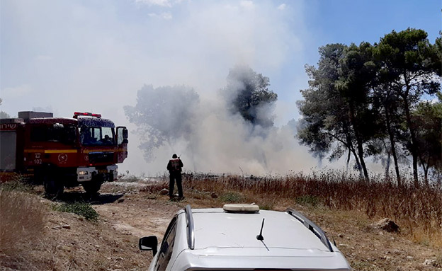 6 שרפות פרצו בשטח העוטף בעקבות בלוני תבע (צילום: דוברות המשטרה, חדשות)
