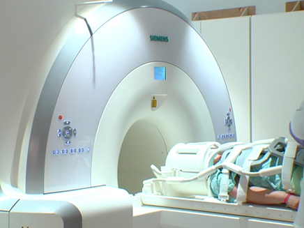 מכשיר MRI (צילום: חדשות 2)
