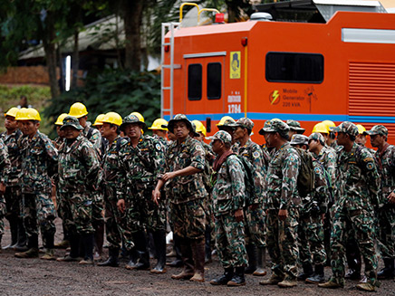 התיעוד החדש מחילוץ הנערים בתאילנד (צילום: רויטרס, חדשות)