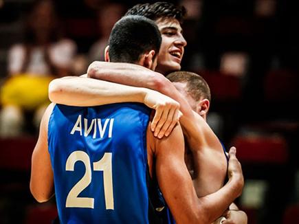 איזה ניצחון (צילום: FIBA) (צילום: ספורט 5)