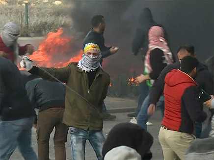 עימותים באזור הגדה (ארכיון) (צילום: Sky News, חדשות)