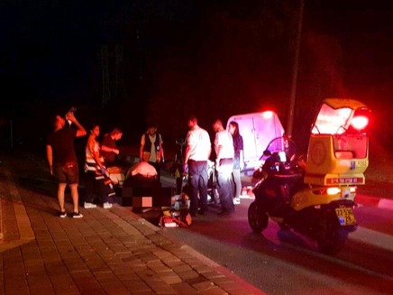 תאונת דרכים, תל אביב, נער בן 13 מת ונער נוסף נפצע (צילום: תיעוד מבצעי מד