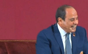 צפו בנשיא מצרים מתייחס לריקוד שכבש את ארצו (צילום: מתוך הטלוויזיה המצרית, חדשות)