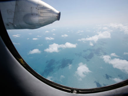 חיפושים אחר המטוס המלזי (צילום: רויטרס, חדשות)