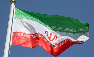 דגל איראן (צילום: Paul Cowan, shutterstock)