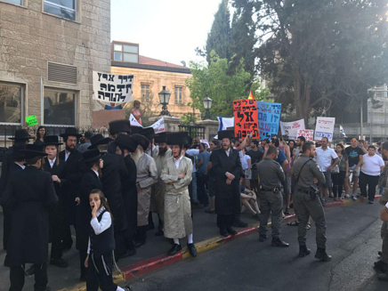 הפגנה נגד השבת בירושלים (צילום: דוברות המשטרה, חדשות)