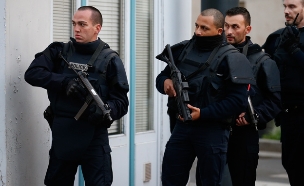 כוחות משטרה בפריז, ארכיון (צילום: רויטרס, חדשות)