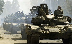 טנקים רוסיים בגאורגיה (צילום: AP)