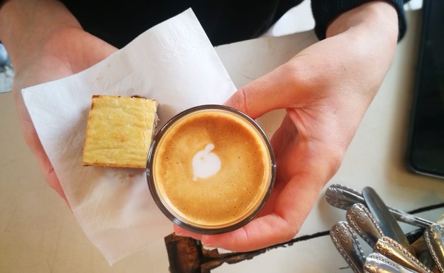 קפה בקפה לוינסקי  (צילום: בני בריגה )