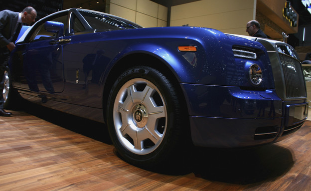 Rolls Royce Phantom Drophead (צילום: GettyImages - Jeff J Mitchel)